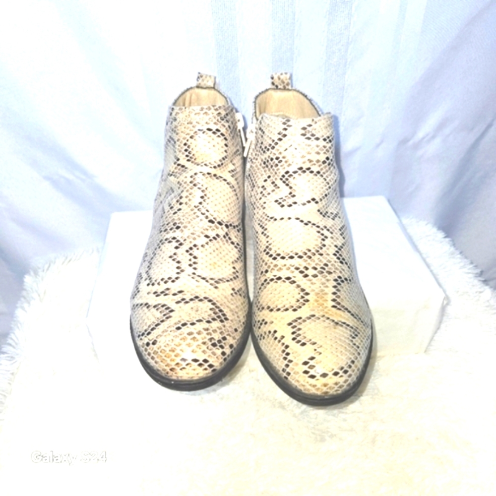 Anneleise Snake Pattern Ankle Booties Size 9m - image 2